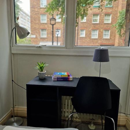 2 Bedrooms Flat In Great Location! Лондон Екстер'єр фото