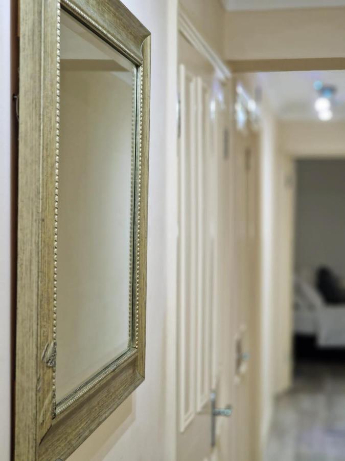 2 Bedrooms Flat In Great Location! Лондон Екстер'єр фото